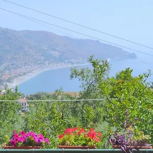 Casa Via Del Mare Bed and breakfast