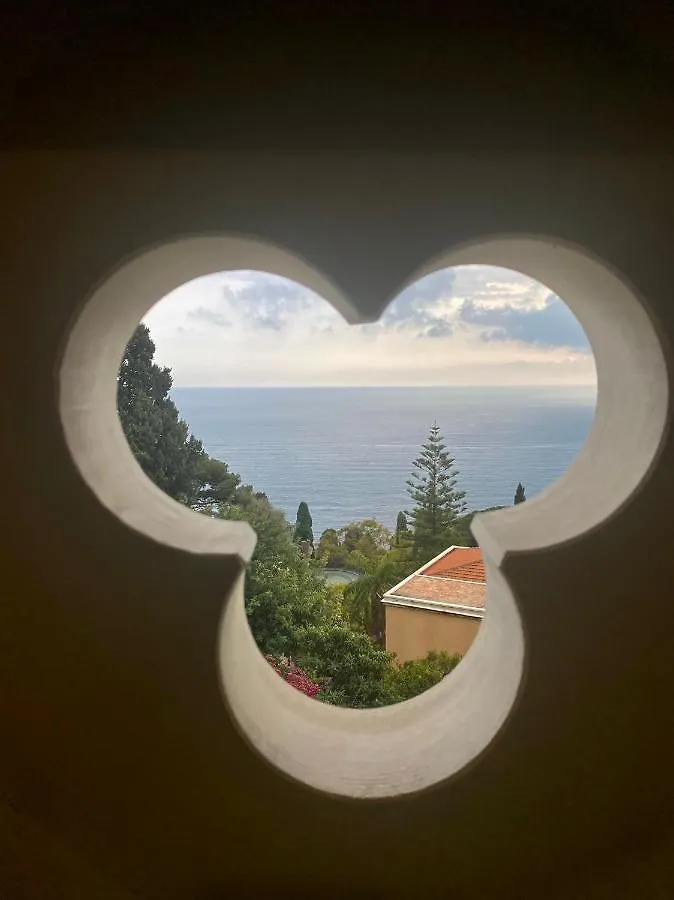 Bed & Breakfast Chiaro Di Luna Taormina